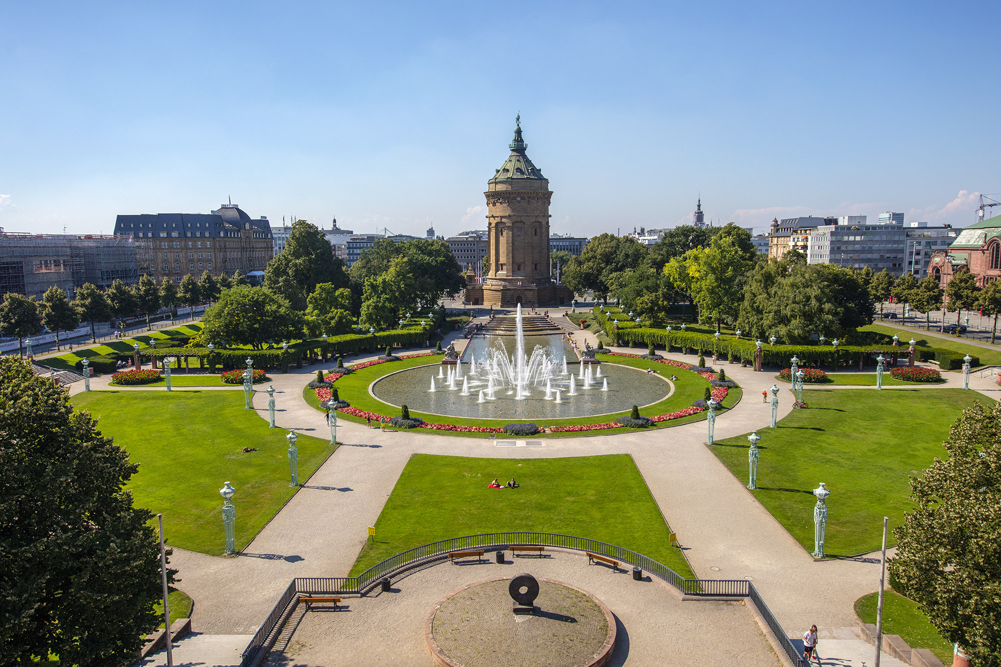 Friedrichsplatz in Mannheim, Blick auf den Wasserturm